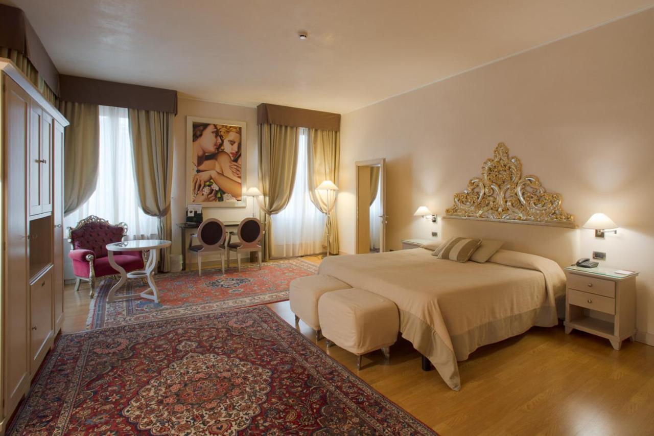 Hotel Liassidi Palace Venedig Exteriör bild