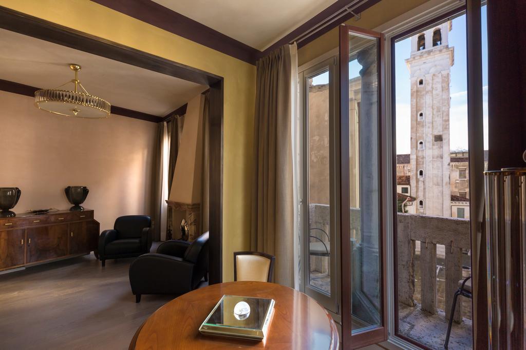 Hotel Liassidi Palace Venedig Exteriör bild