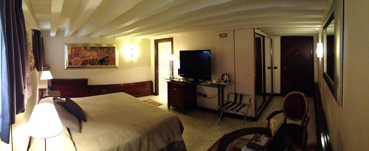 Hotel Liassidi Palace Venedig Rum bild